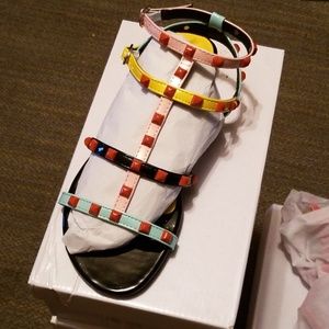 Alexa Sandles by Cape Robbin